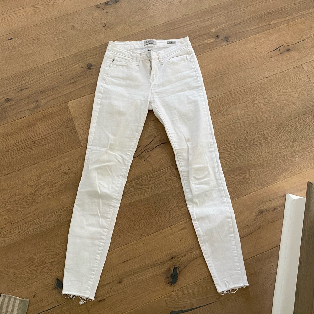 COPY - RAW HEM WHITE JEANS